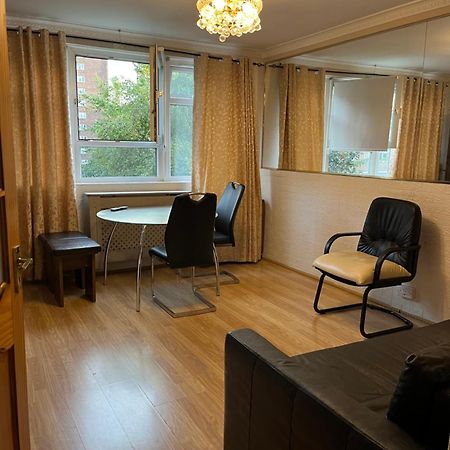 1 Bedroom Flat Close To City With Free Parking Arrangement London Eksteriør billede